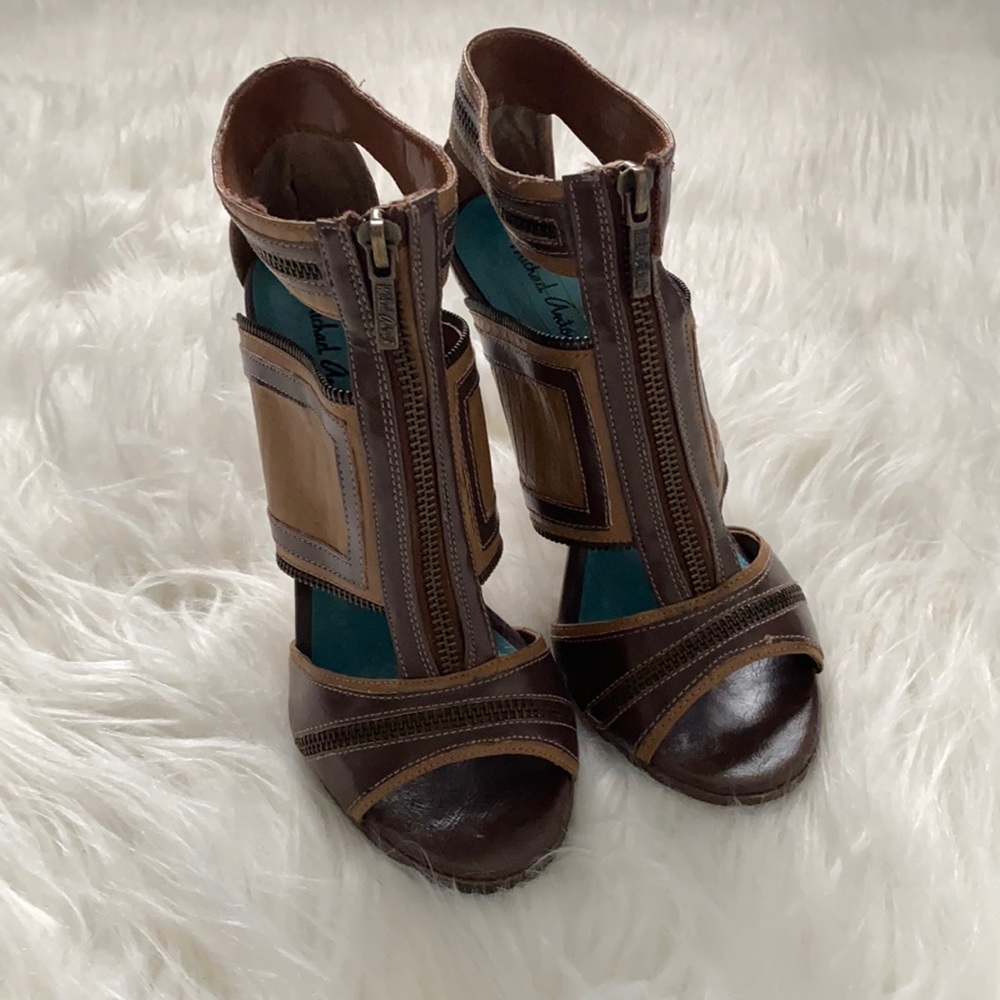 Michael Antonio Front ZIP Heels